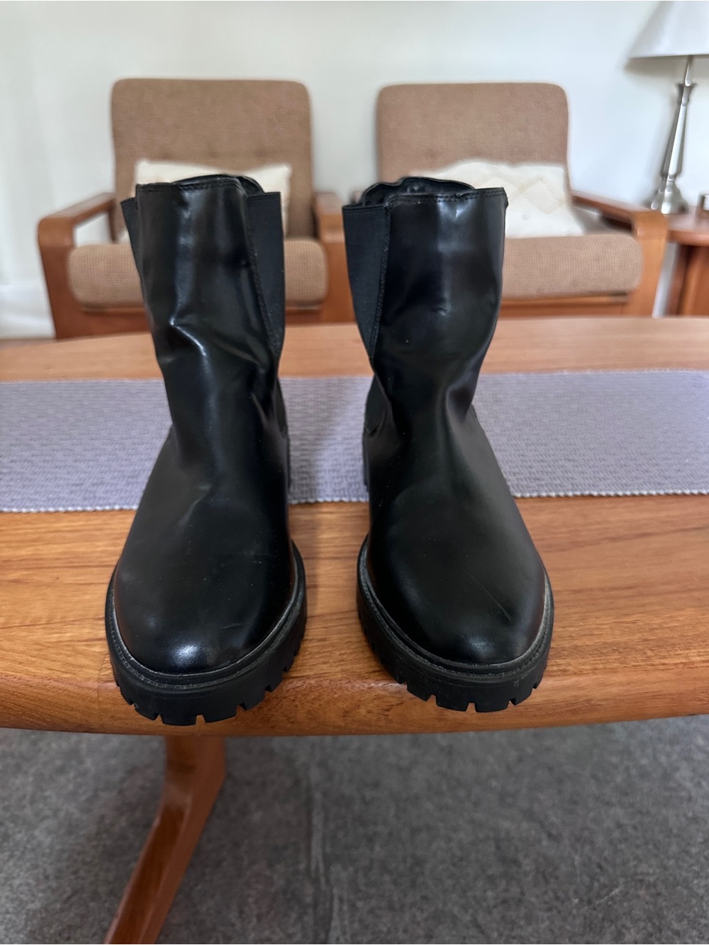 Gap Black Chelsea Boots – Women’s Size 10.5